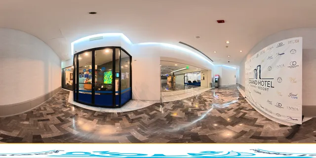 Grand Hotel Corridor & Clinic Entrance — 360°